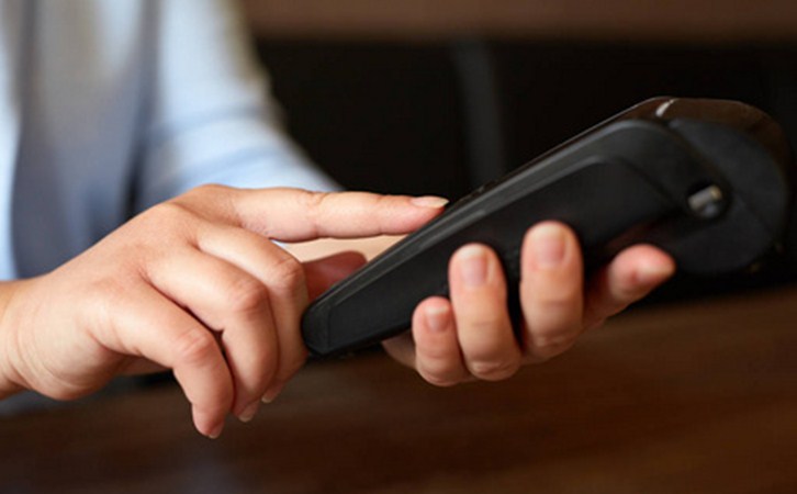 pos機可以綁定個人卡嗎