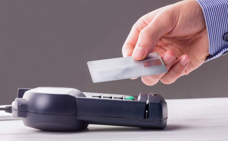 pos機怎么刷卡圖片