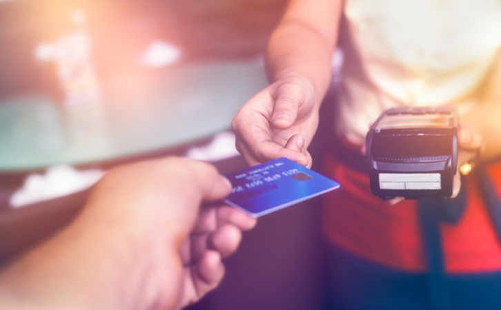 銀聯pos還有封頂機可以刷儲蓄卡